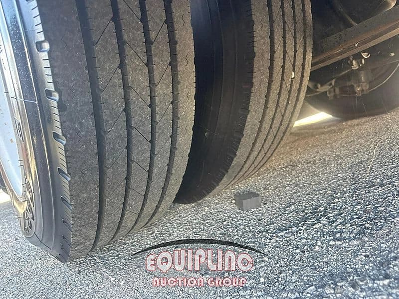 2015 International MAXXFORCE Shuttle Bus - Thumbnail 17 2015 International MAXXFORCE Shuttle Bus - Thumbnail 17