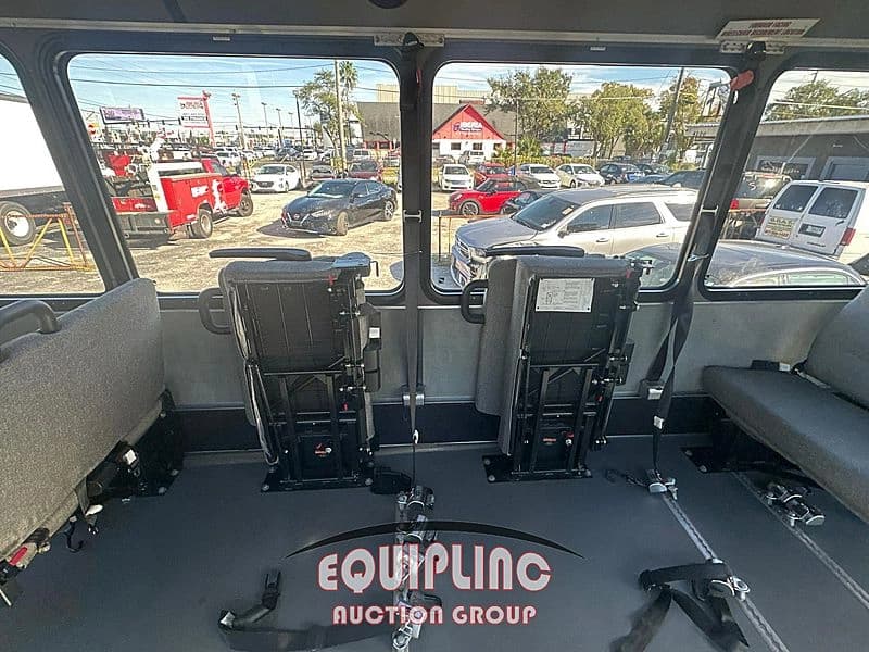 2015 International MAXXFORCE Shuttle Bus - Thumbnail 24 2015 International MAXXFORCE Shuttle Bus - Thumbnail 24