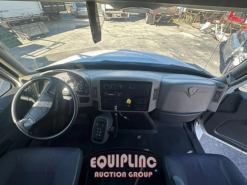 2015 International MAXXFORCE Shuttle Bus - Thumbnail 29 2015 International MAXXFORCE Shuttle Bus - Thumbnail 29