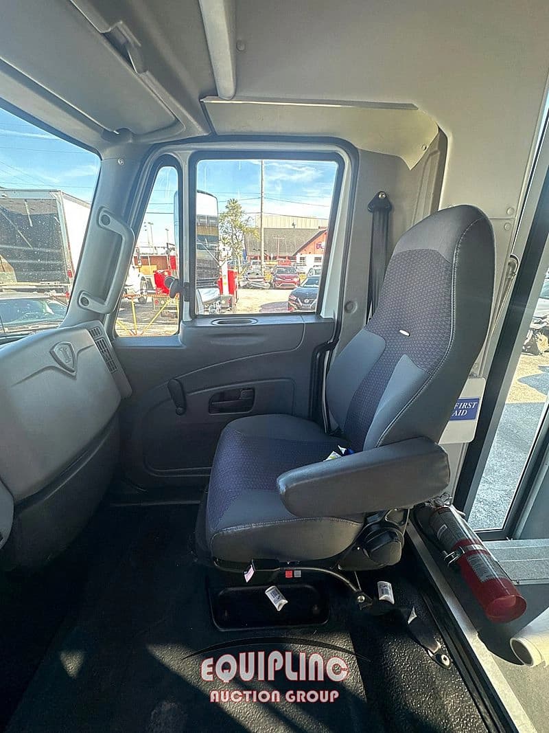 2015 International MAXXFORCE Shuttle Bus - Thumbnail 41 2015 International MAXXFORCE Shuttle Bus - Thumbnail 41