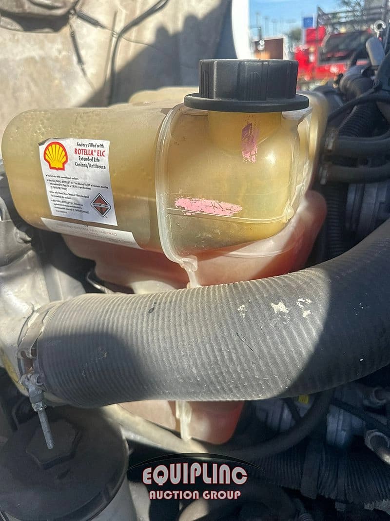 2015 International MAXXFORCE Shuttle Bus - Thumbnail 9 2015 International MAXXFORCE Shuttle Bus - Thumbnail 9