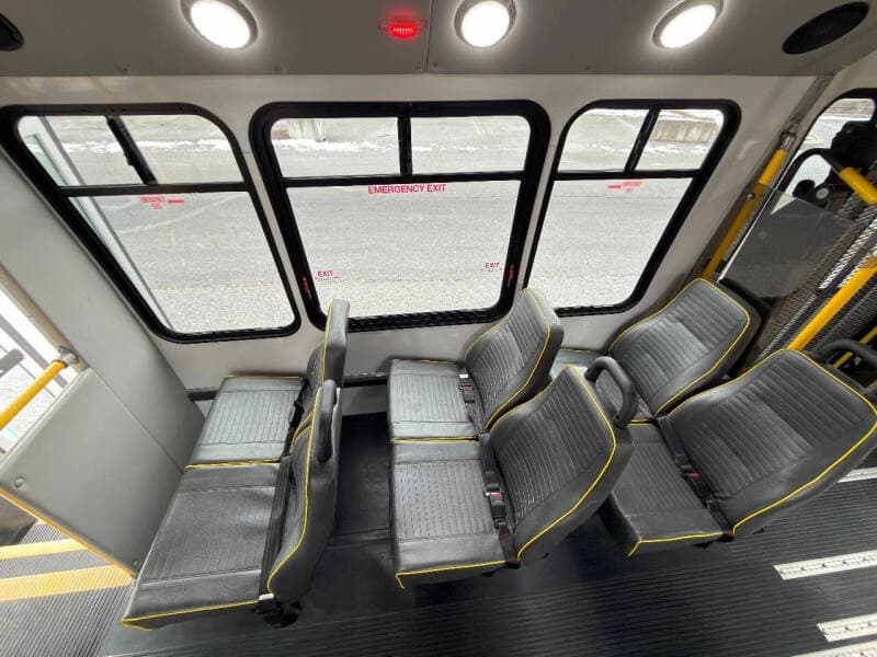 2014 Ford E450 - Thumbnail 13 2014 Ford E450 - Thumbnail 13