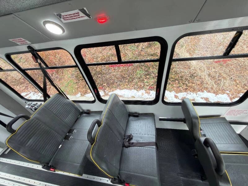 2014 Ford E450 - Thumbnail 14 2014 Ford E450 - Thumbnail 14