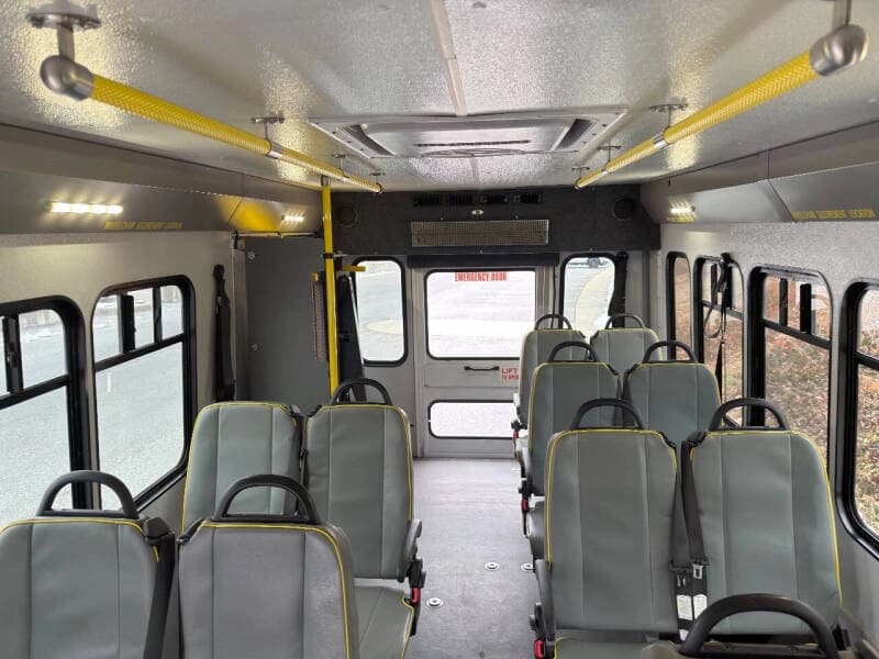 2018 Ford E-350 - Thumbnail 11 2018 Ford E-350 - Thumbnail 11