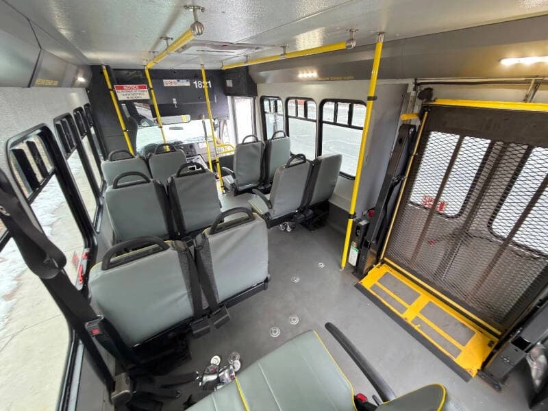 2018 Ford E-350 - Thumbnail 13 2018 Ford E-350 - Thumbnail 13