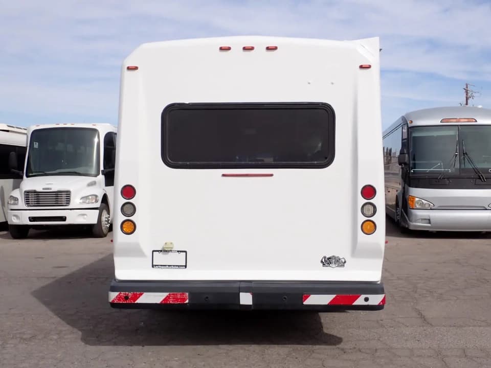 2010 ElDorado Aerotech Shuttle Bus - Thumbnail 6 2010 ElDorado Aerotech Shuttle Bus - Thumbnail 6