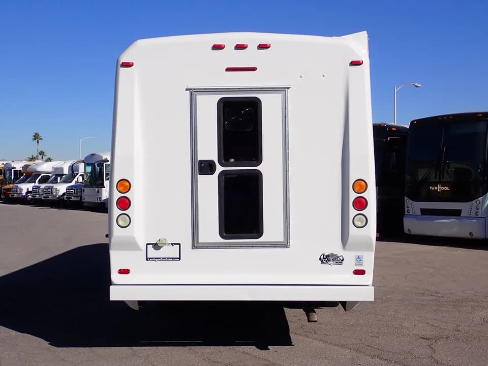 2006 ElDorado Aero Elite Shuttle Bus - Thumbnail 6 2006 ElDorado Aero Elite Shuttle Bus - Thumbnail 6