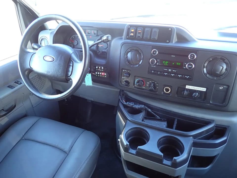 2009 Ameritrans 285 Shuttle Bus - Thumbnail 11 2009 Ameritrans 285 Shuttle Bus - Thumbnail 11