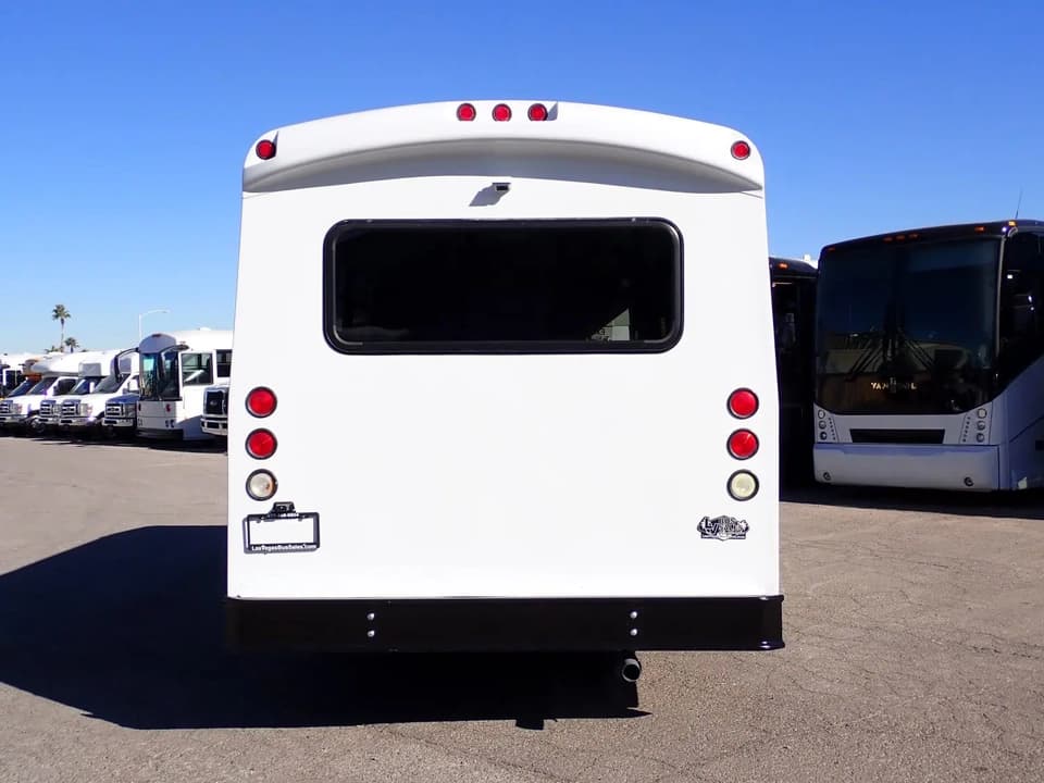 2015 Champion Challenger Shuttle Bus - Thumbnail 6 2015 Champion Challenger Shuttle Bus - Thumbnail 6