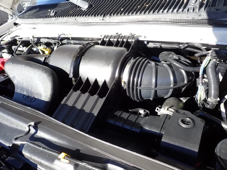 2017 Startrans Senator Shuttle Bus - Thumbnail 12 2017 Startrans Senator Shuttle Bus - Thumbnail 12