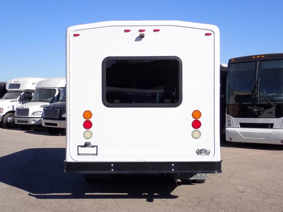 2016 Goshen Impulse Shuttle Bus - Thumbnail 6 2016 Goshen Impulse Shuttle Bus - Thumbnail 6