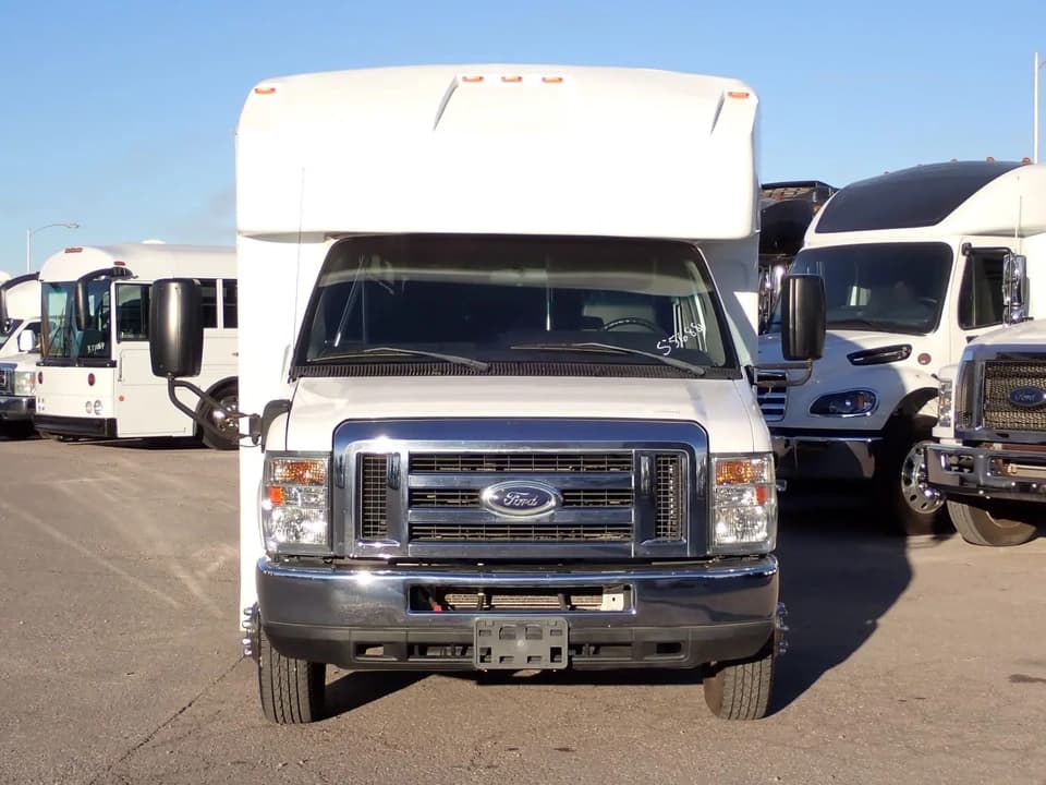 2016 Goshen Impulse Shuttle Bus - Thumbnail 2 2016 Goshen Impulse Shuttle Bus - Thumbnail 2