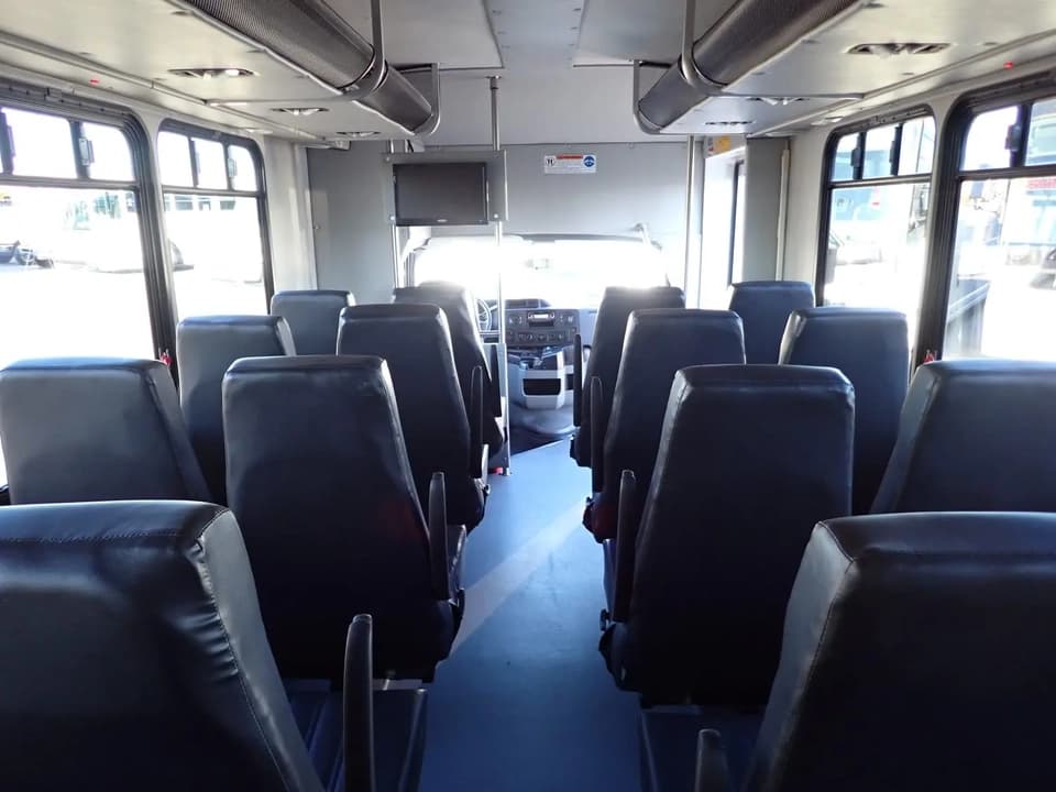 2016 Goshen Impulse Shuttle Bus - Thumbnail 10 2016 Goshen Impulse Shuttle Bus - Thumbnail 10
