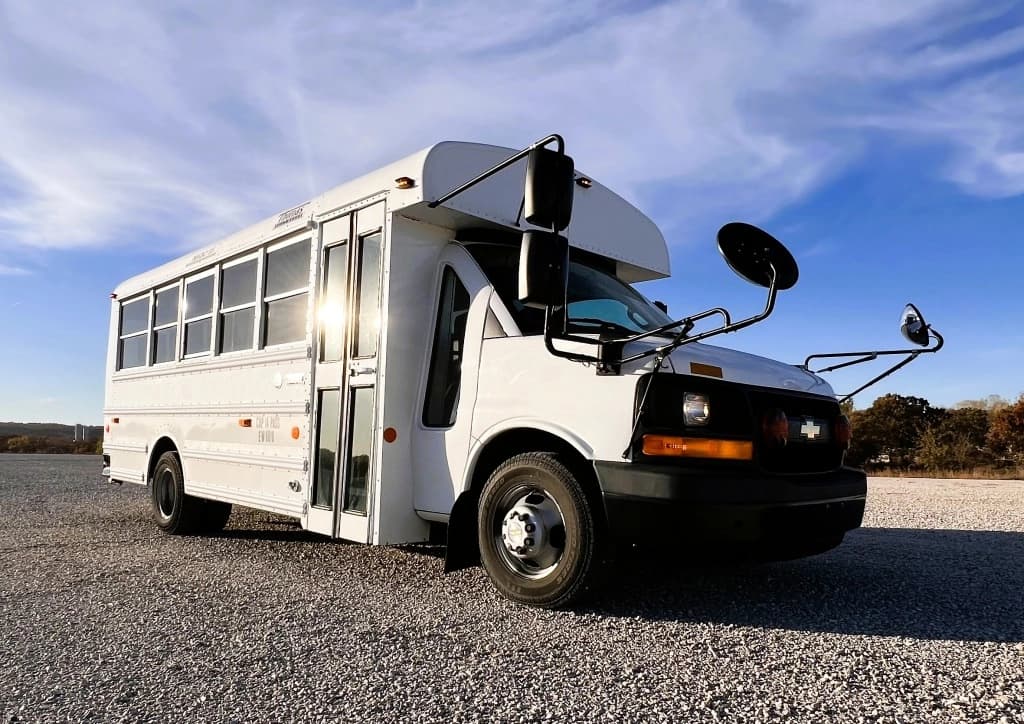 2016 THOMAS MINOTOUR bus 2016 THOMAS MINOTOUR bus