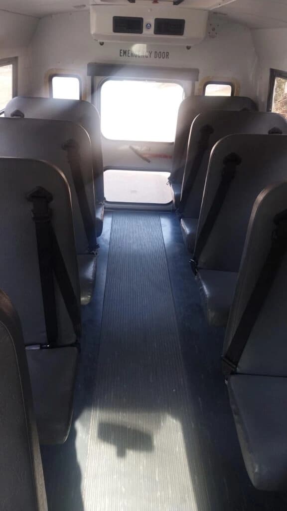 2013 Chevrolet G3500 Passenger Bus - Thumbnail 8 2013 Chevrolet G3500 Passenger Bus - Thumbnail 8