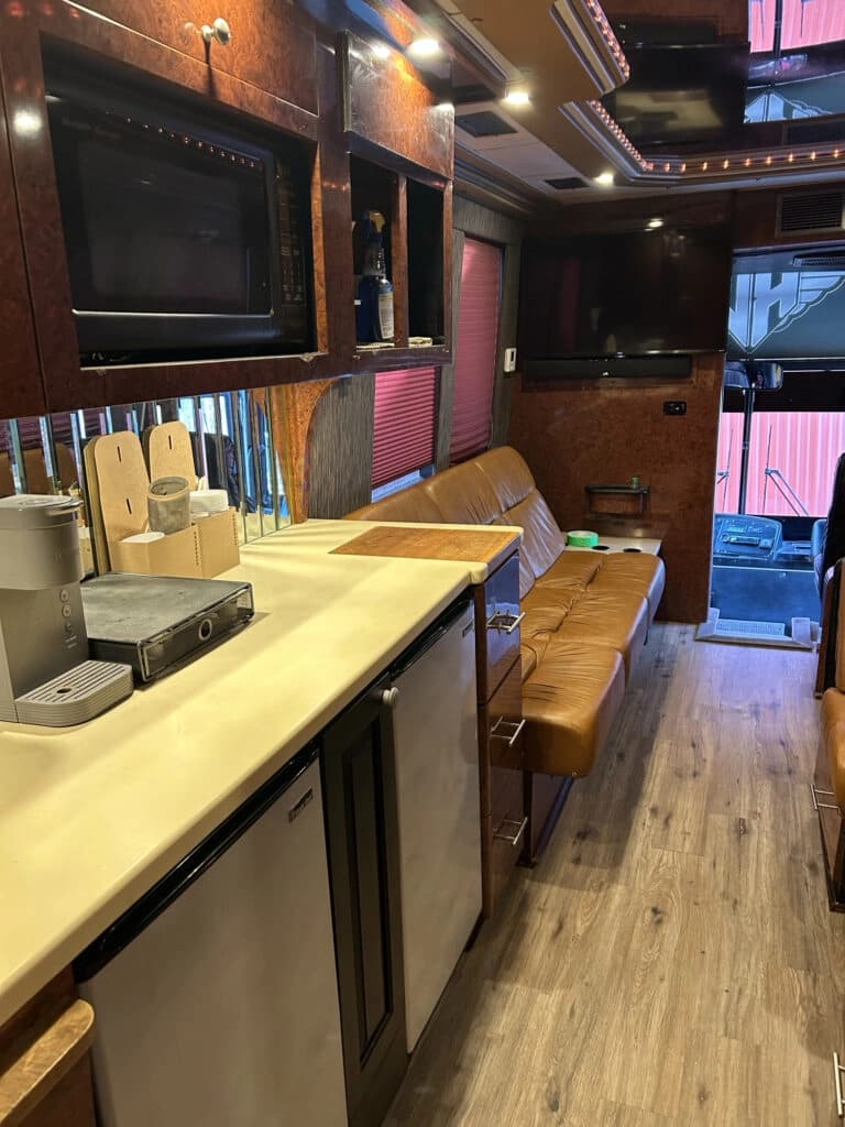 1996 VanHool T8 Star Car Entertainer - Thumbnail 11 1996 VanHool T8 Star Car Entertainer - Thumbnail 11