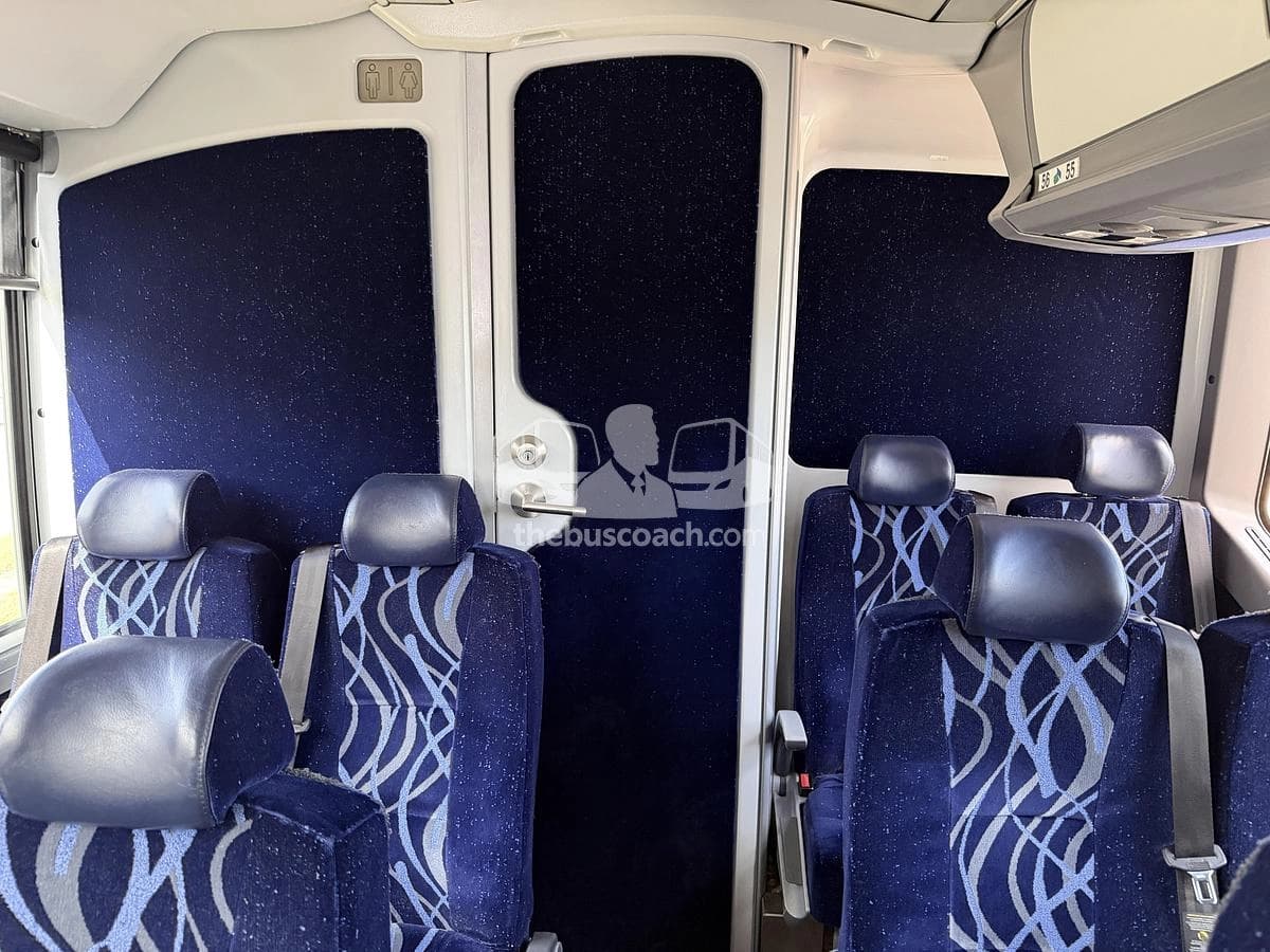 2018 Mci J4500 - Thumbnail 5 2018 Mci J4500 - Thumbnail 5