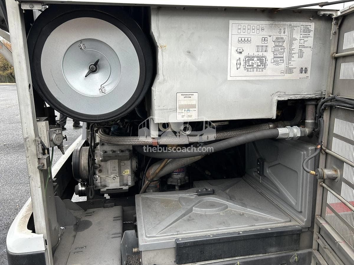 2017 Prevost X3-45 ADA - Thumbnail 8 2017 Prevost X3-45 ADA - Thumbnail 8