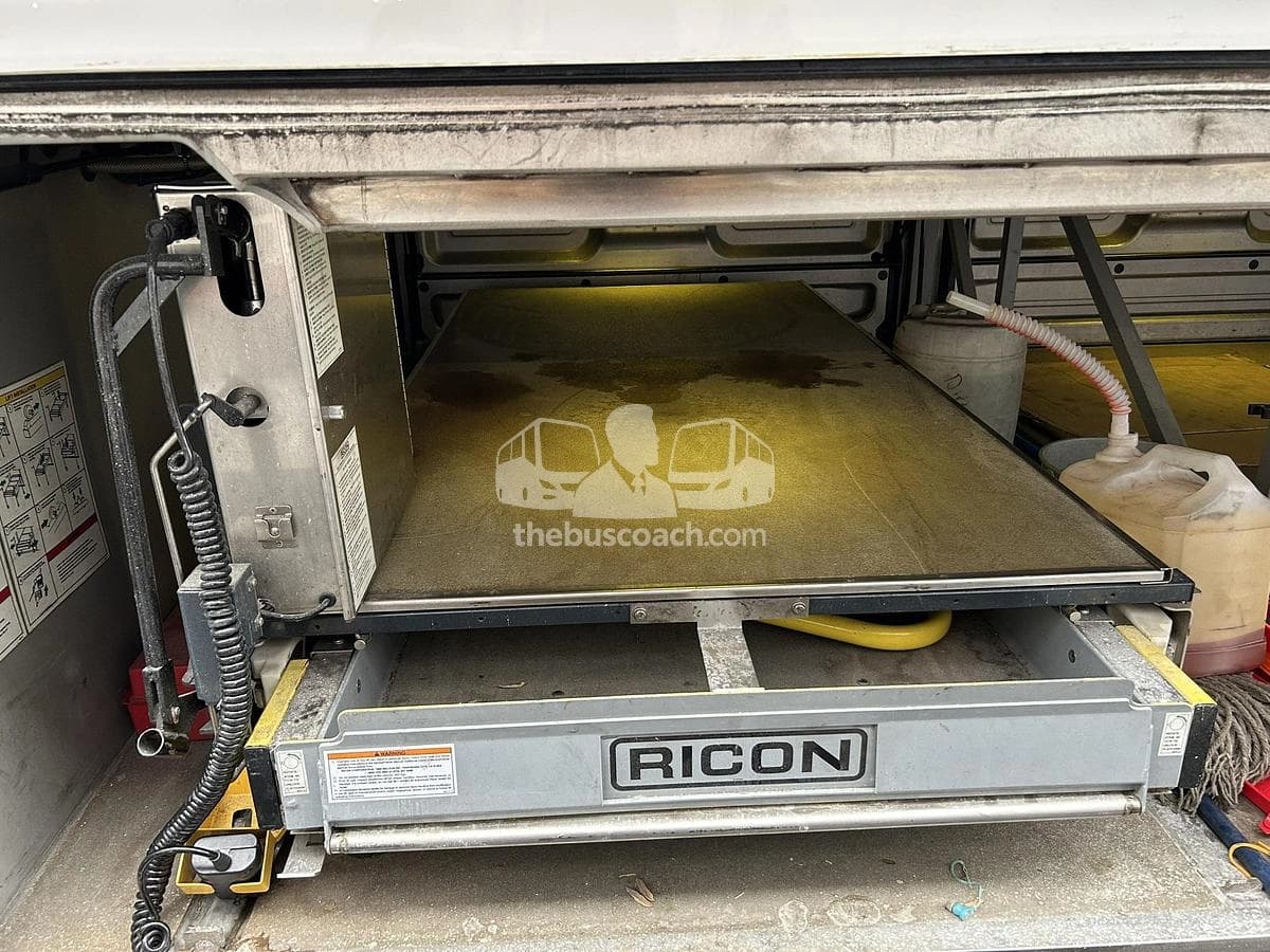 2015 Prevost X3-45 ADA bus 2015 Prevost X3-45 ADA bus