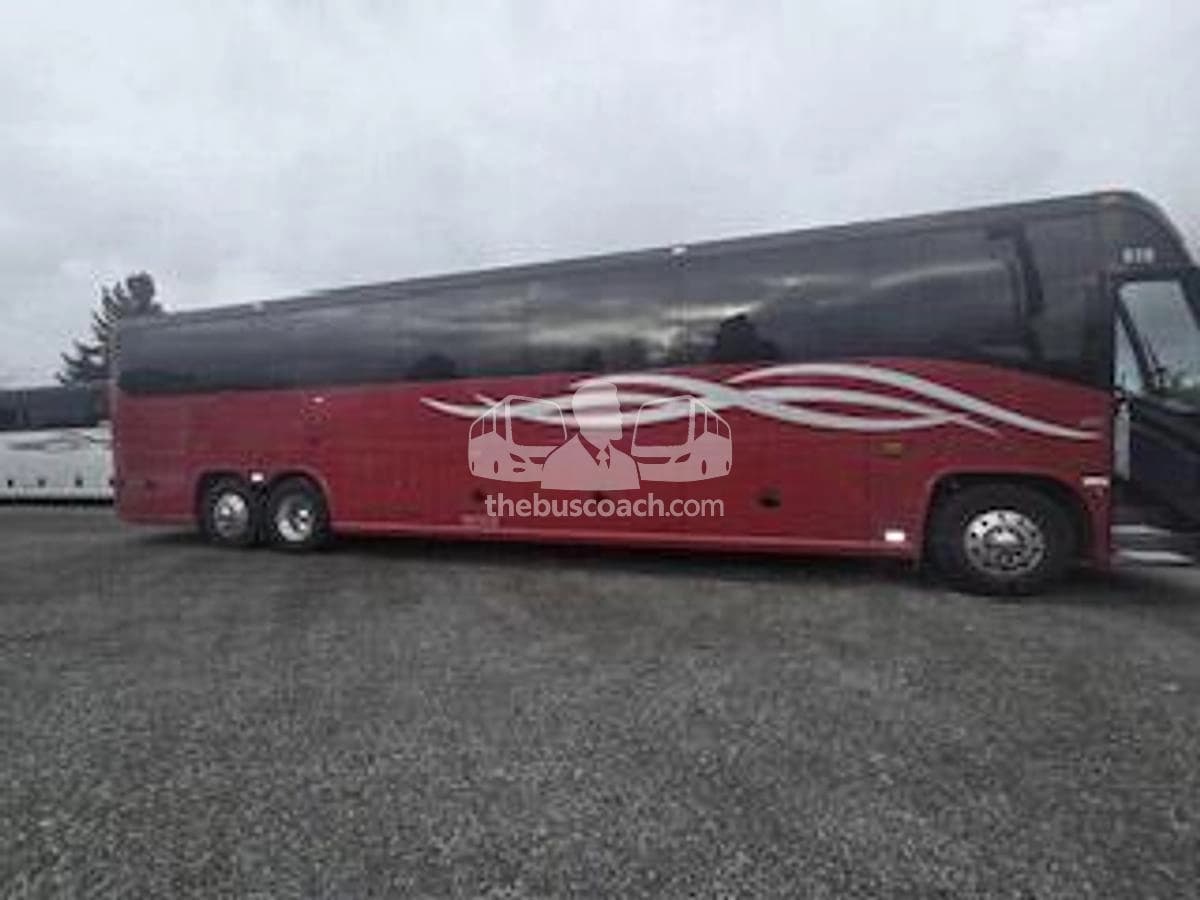 2021 Mci J4500 - Thumbnail 4 2021 Mci J4500 - Thumbnail 4