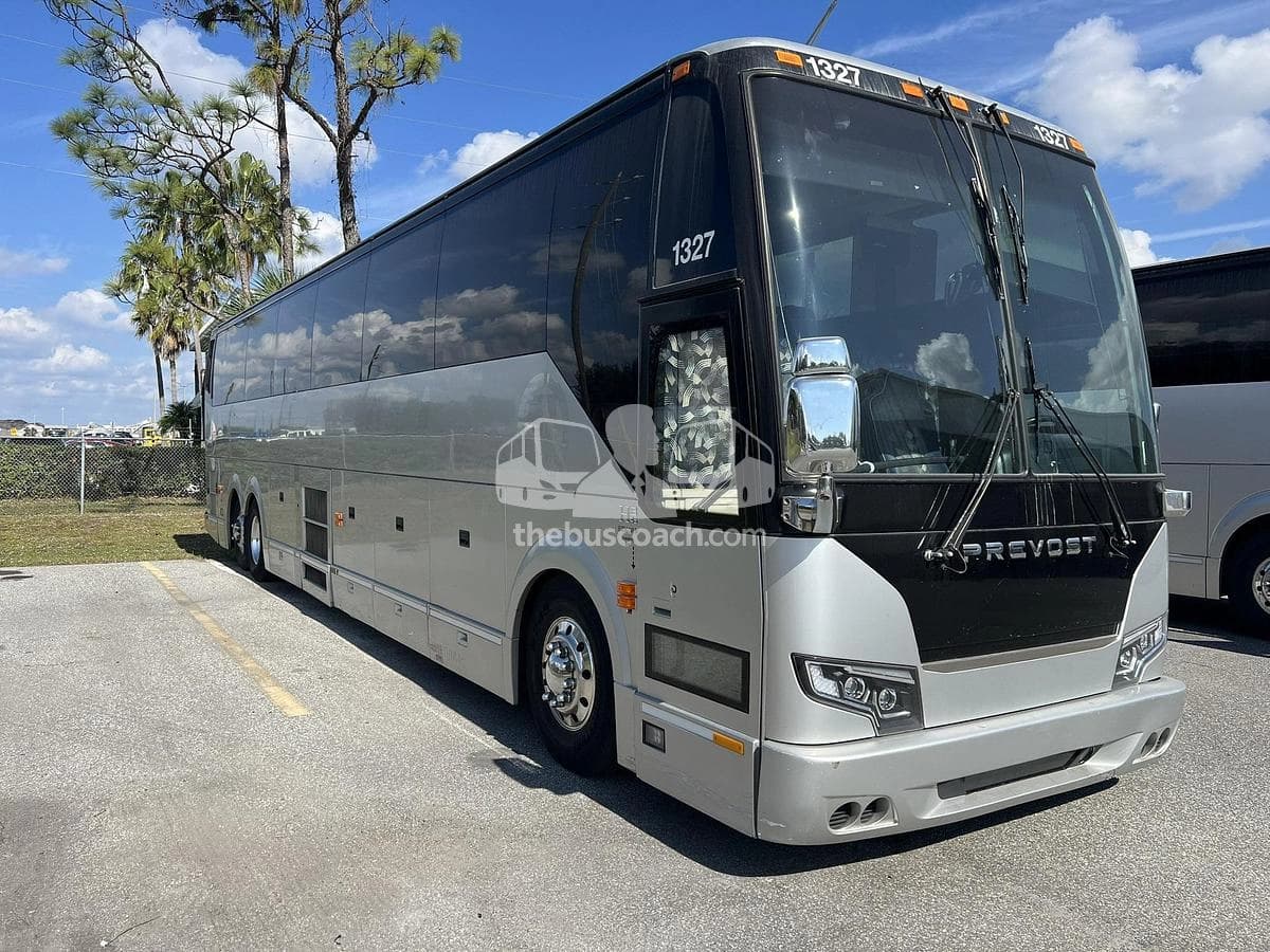 2014 Prevost H3-45 - Thumbnail 12 2014 Prevost H3-45 - Thumbnail 12