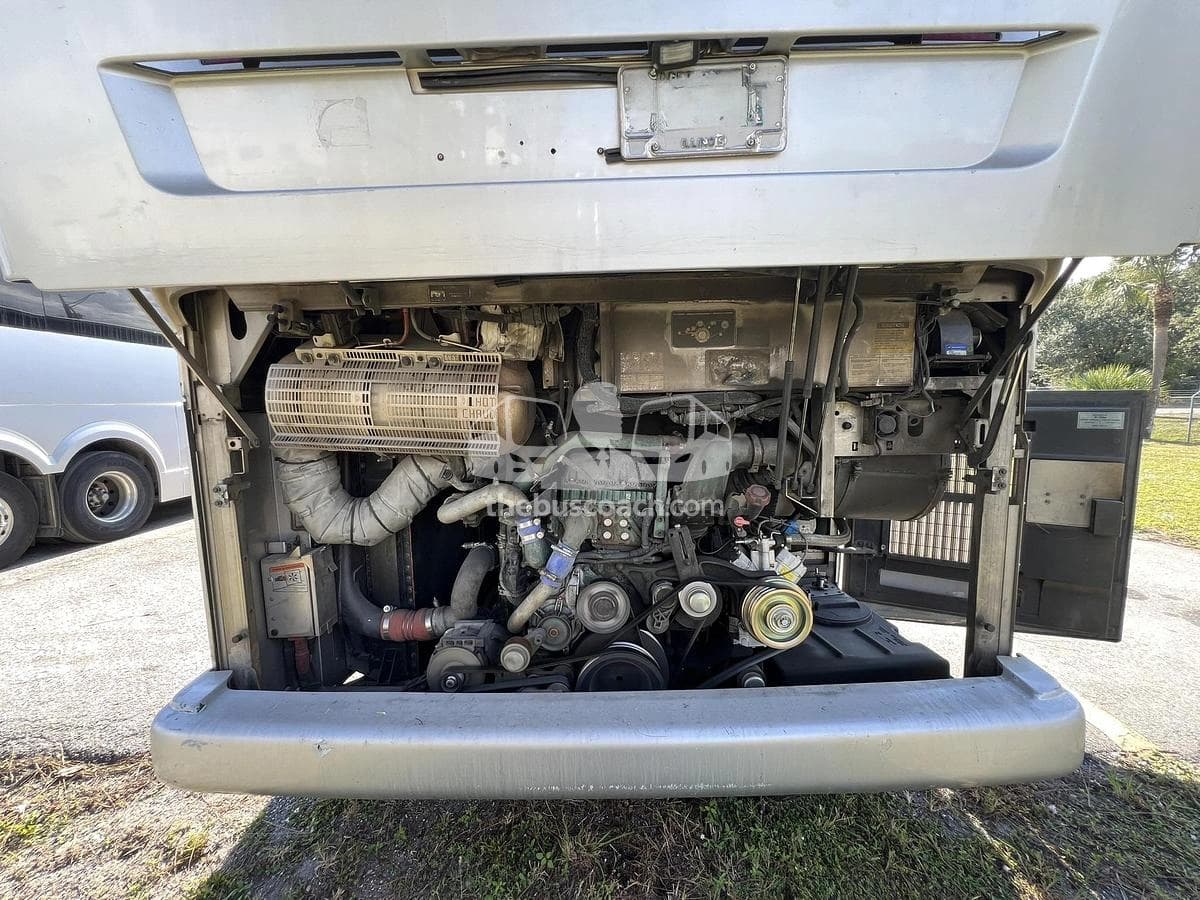 2014 Prevost H3-45 - Thumbnail 15 2014 Prevost H3-45 - Thumbnail 15