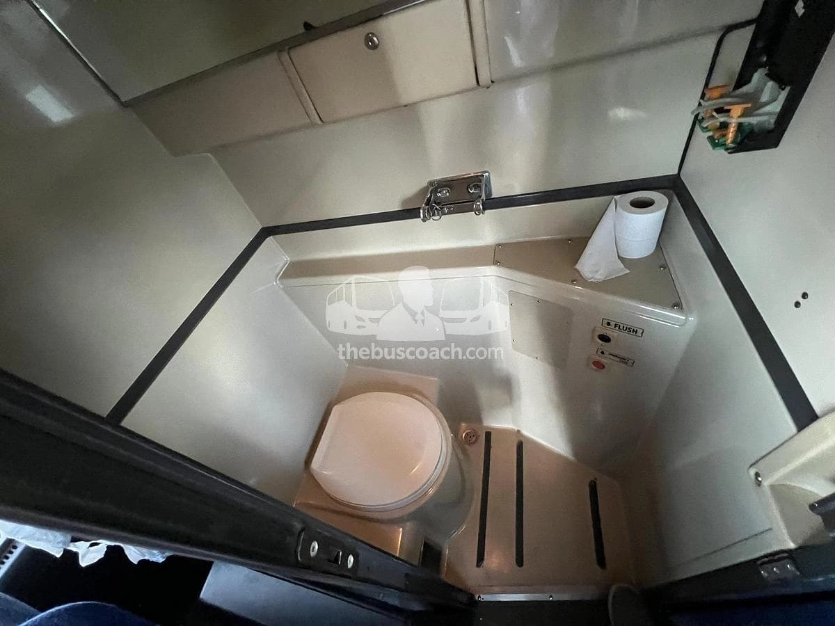 2014 Prevost H3-45 - Thumbnail 19 2014 Prevost H3-45 - Thumbnail 19