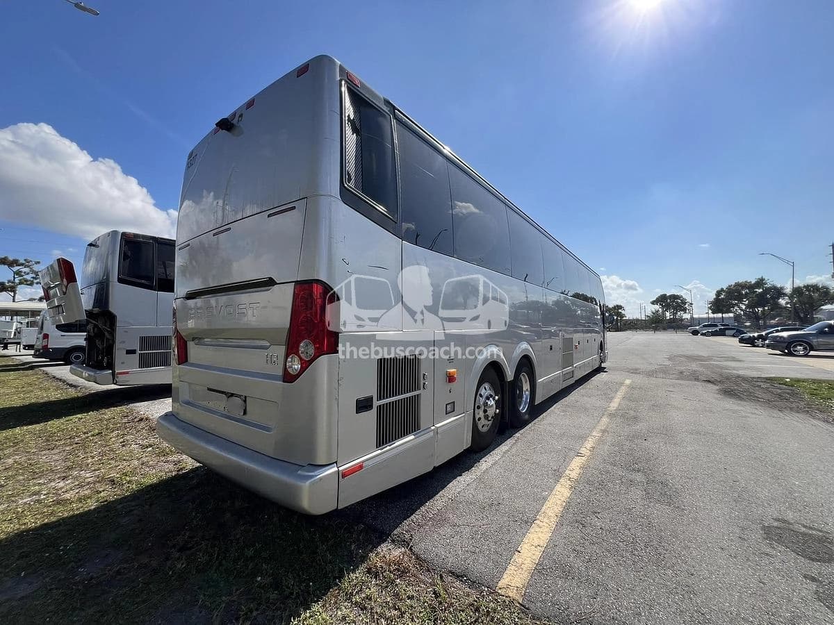 2014 Prevost H3-45 - Thumbnail 9 2014 Prevost H3-45 - Thumbnail 9