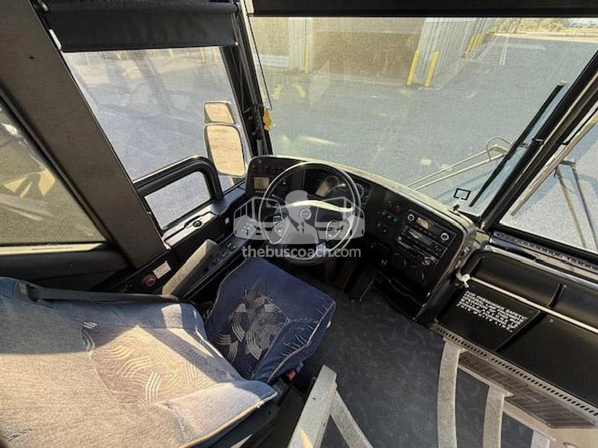 2014 Prevost H3-45 - Thumbnail 14 2014 Prevost H3-45 - Thumbnail 14