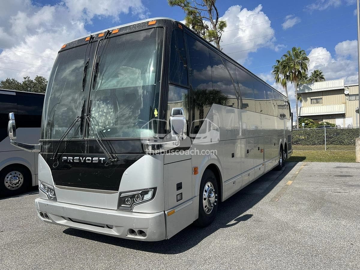 2014 Prevost H3-45 - Thumbnail 19 2014 Prevost H3-45 - Thumbnail 19