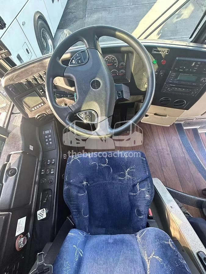 2017 Prevost H3-45 - Thumbnail 2 2017 Prevost H3-45 - Thumbnail 2