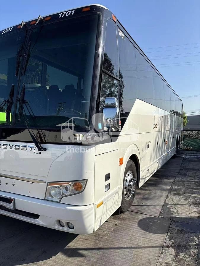 2017 Prevost H3-45 - Thumbnail 6 2017 Prevost H3-45 - Thumbnail 6