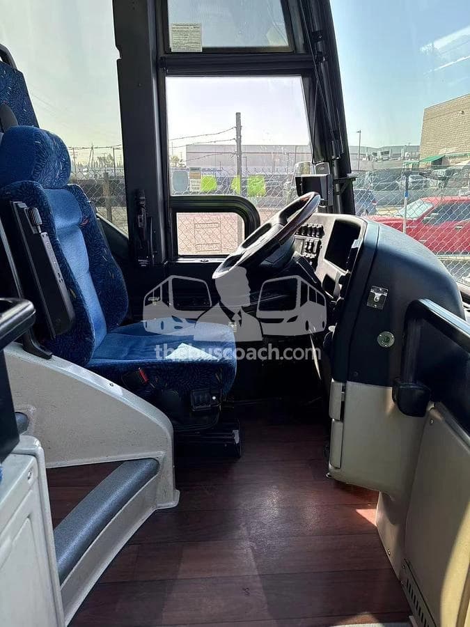 2017 Prevost H3-45 - Thumbnail 8 2017 Prevost H3-45 - Thumbnail 8