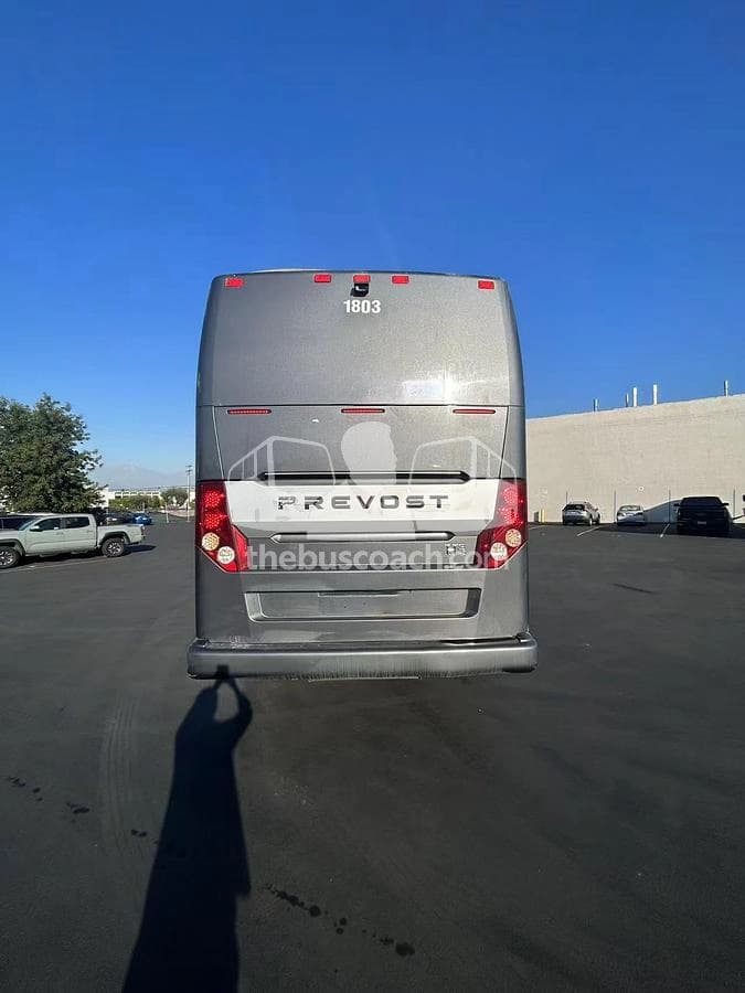 2017 Prevost H3-45 - Thumbnail 5 2017 Prevost H3-45 - Thumbnail 5