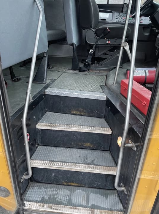 2018 Freightliner Thomas C2 School Bus - Thumbnail 5 2018 Freightliner Thomas C2 School Bus - Thumbnail 5