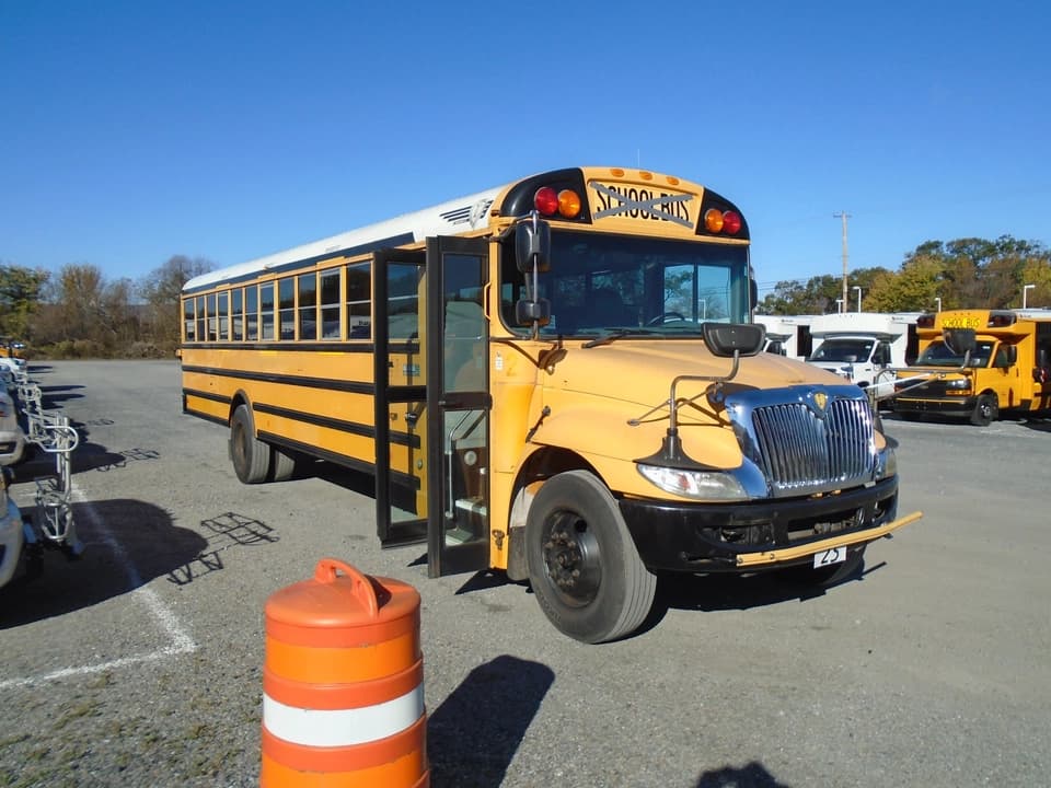 2014 International IC-CE 72 P School Bus - Thumbnail 3 2014 International IC-CE 72 P School Bus - Thumbnail 3