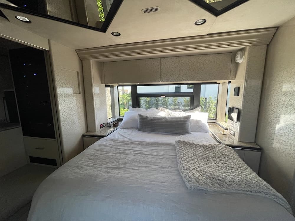 2007 Prevost Marathon XLII Coach - Thumbnail 19 2007 Prevost Marathon XLII Coach - Thumbnail 19