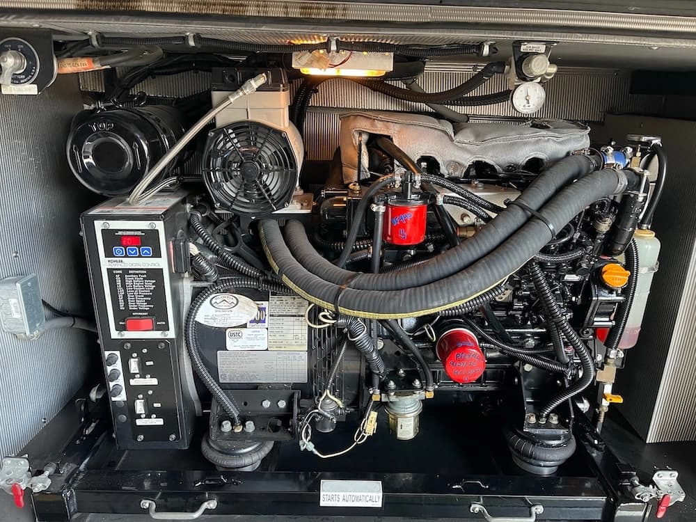 2007 Prevost Marathon XLII Coach - Thumbnail 25 2007 Prevost Marathon XLII Coach - Thumbnail 25