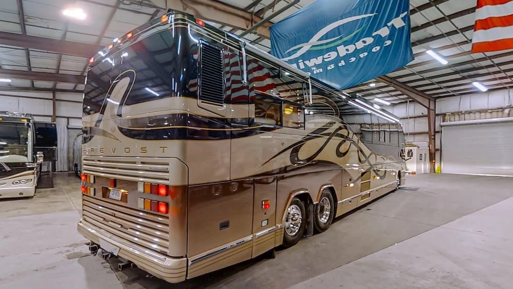 2000 Prevost Featherlite H3-45 Coach - Thumbnail 44 2000 Prevost Featherlite H3-45 Coach - Thumbnail 44
