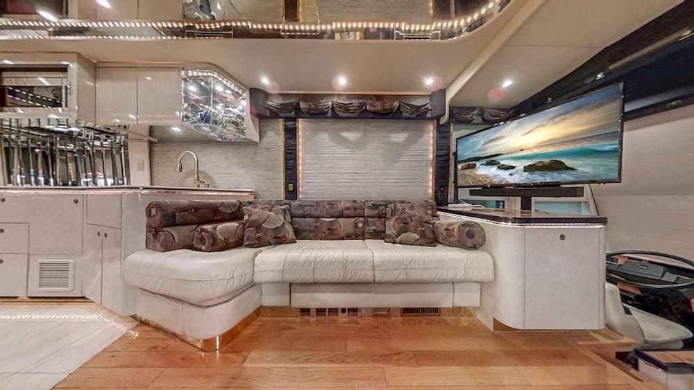 2000 Prevost Featherlite H3-45 Coach - Thumbnail 9 2000 Prevost Featherlite H3-45 Coach - Thumbnail 9