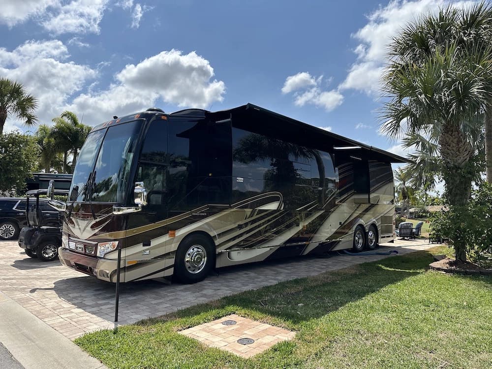 2016 Prevost Liberty Elegant Lady H3-45 bus 2016 Prevost Liberty Elegant Lady H3-45 bus