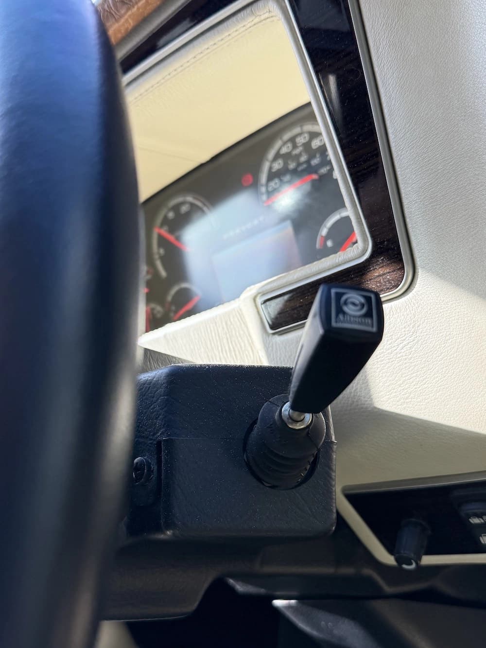 2016 Prevost Liberty Elegant Lady H3-45 Coach - Thumbnail 21 2016 Prevost Liberty Elegant Lady H3-45 Coach - Thumbnail 21