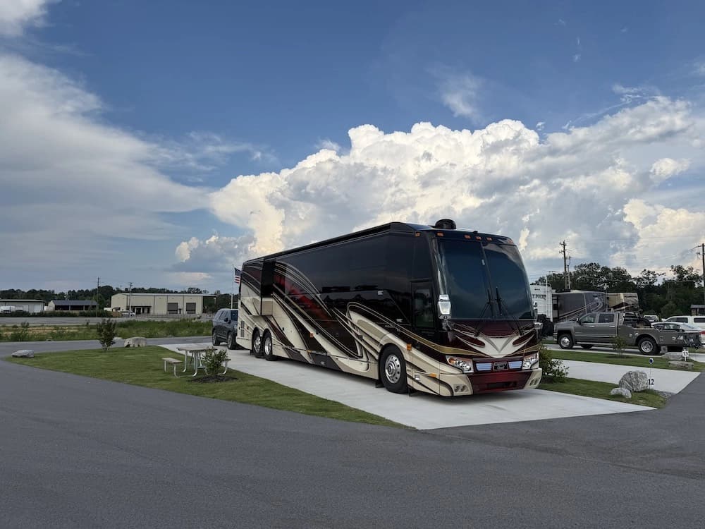 2016 Prevost Liberty Elegant Lady H3-45 Coach - Thumbnail 5 2016 Prevost Liberty Elegant Lady H3-45 Coach - Thumbnail 5