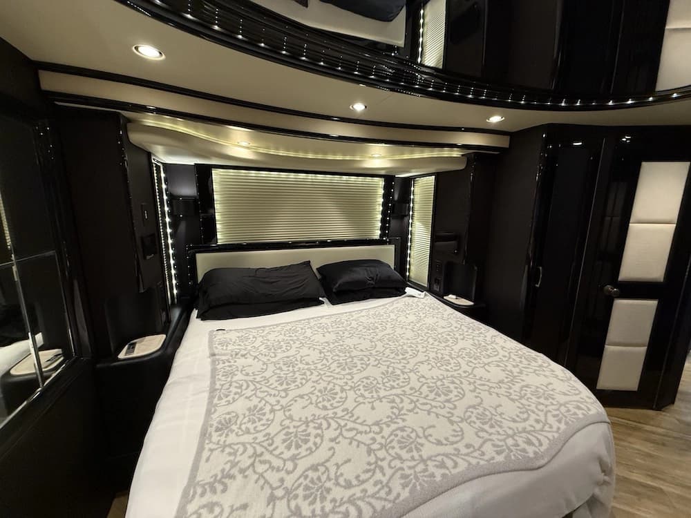 2016 Prevost Liberty Elegant Lady H3-45 Coach - Thumbnail 47 2016 Prevost Liberty Elegant Lady H3-45 Coach - Thumbnail 47