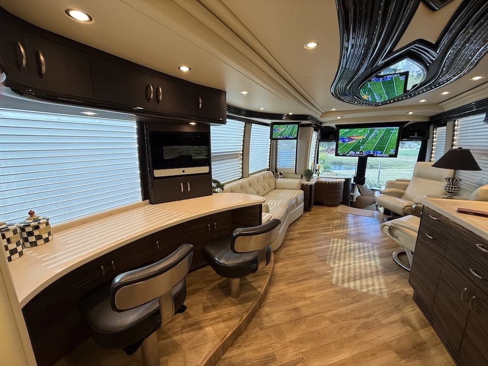 2016 Prevost Liberty Elegant Lady H3-45 Coach - Thumbnail 48 2016 Prevost Liberty Elegant Lady H3-45 Coach - Thumbnail 48