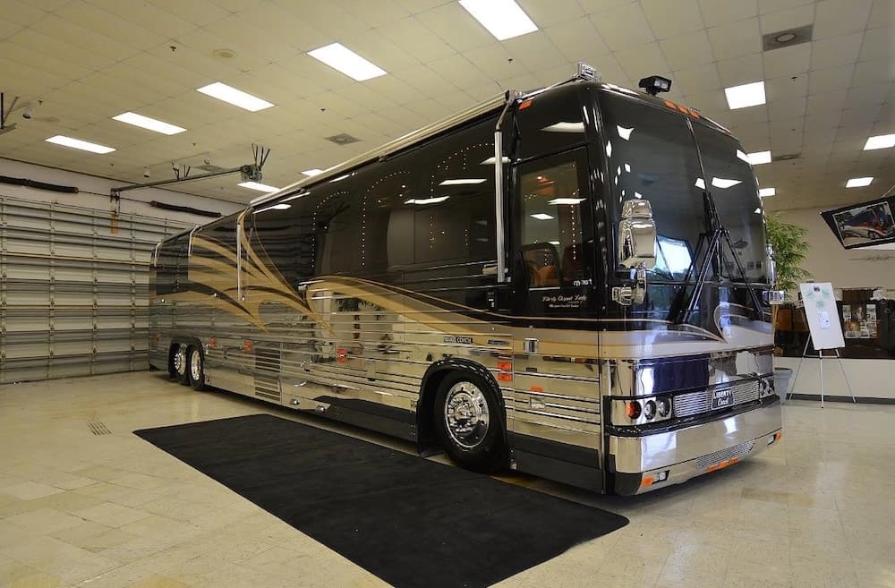 2002 Prevost Liberty XLII bus 2002 Prevost Liberty XLII bus