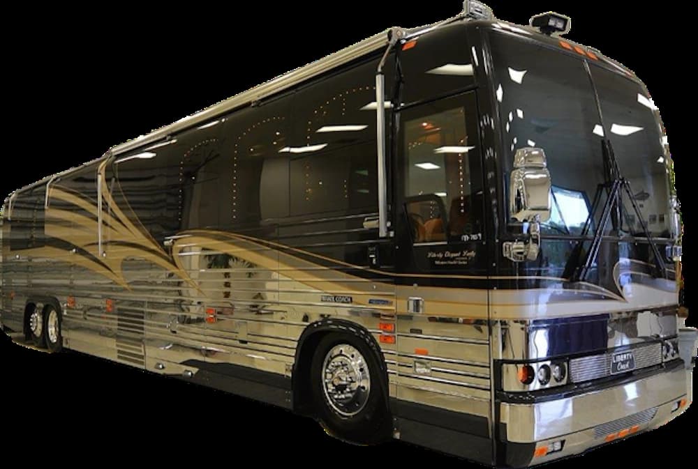 2002 Prevost Liberty XLII Coach - Thumbnail 2 2002 Prevost Liberty XLII Coach - Thumbnail 2