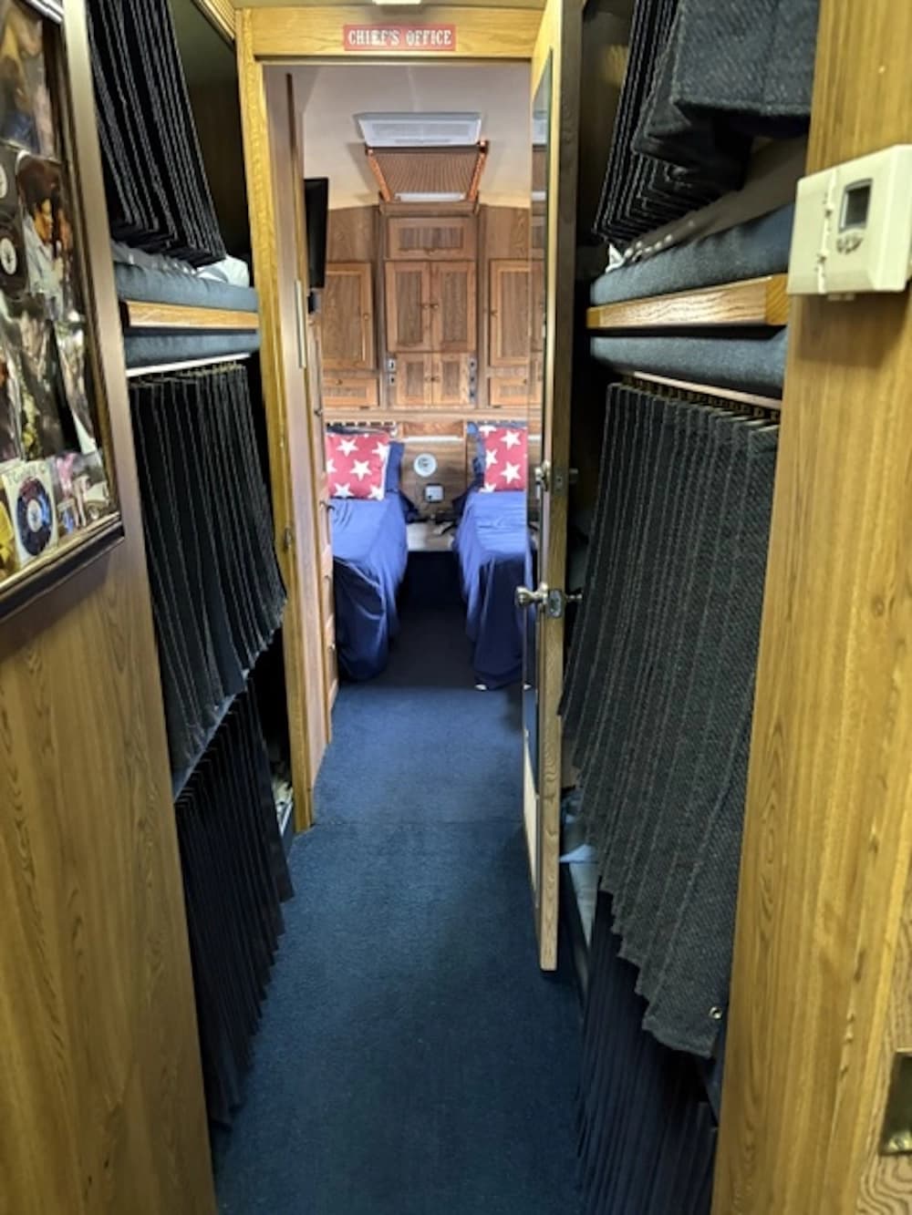 1996 Prevost XL 40 Coach - Thumbnail 12 1996 Prevost XL 40 Coach - Thumbnail 12