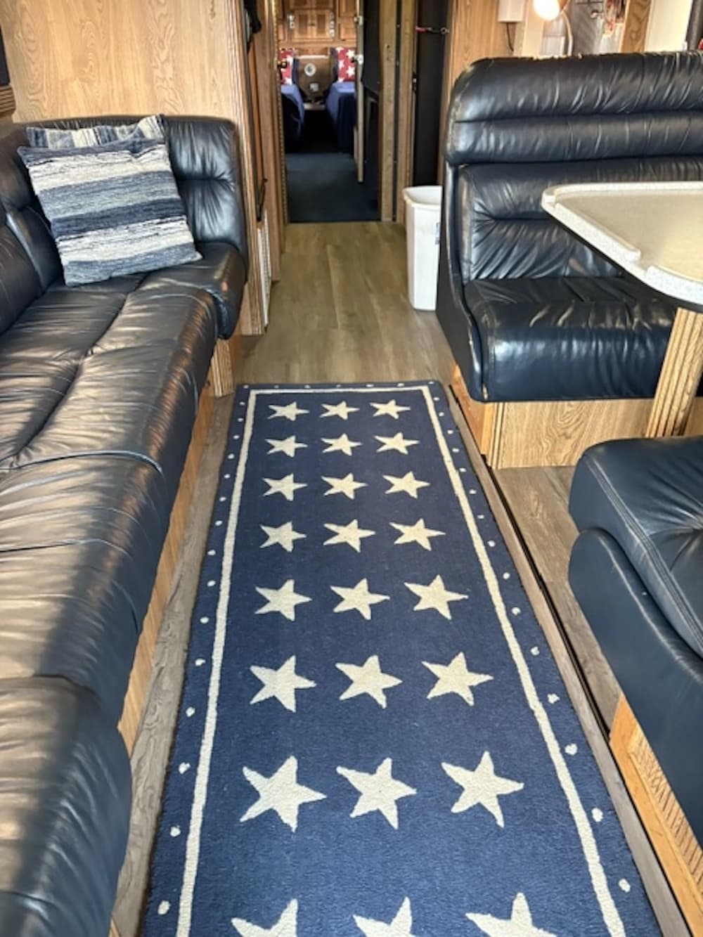 1996 Prevost XL 40 Coach - Thumbnail 22 1996 Prevost XL 40 Coach - Thumbnail 22