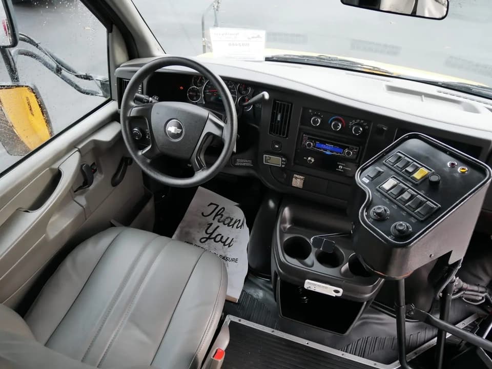 2008 Blue Bird Micro Bird - Thumbnail 5 2008 Blue Bird Micro Bird - Thumbnail 5